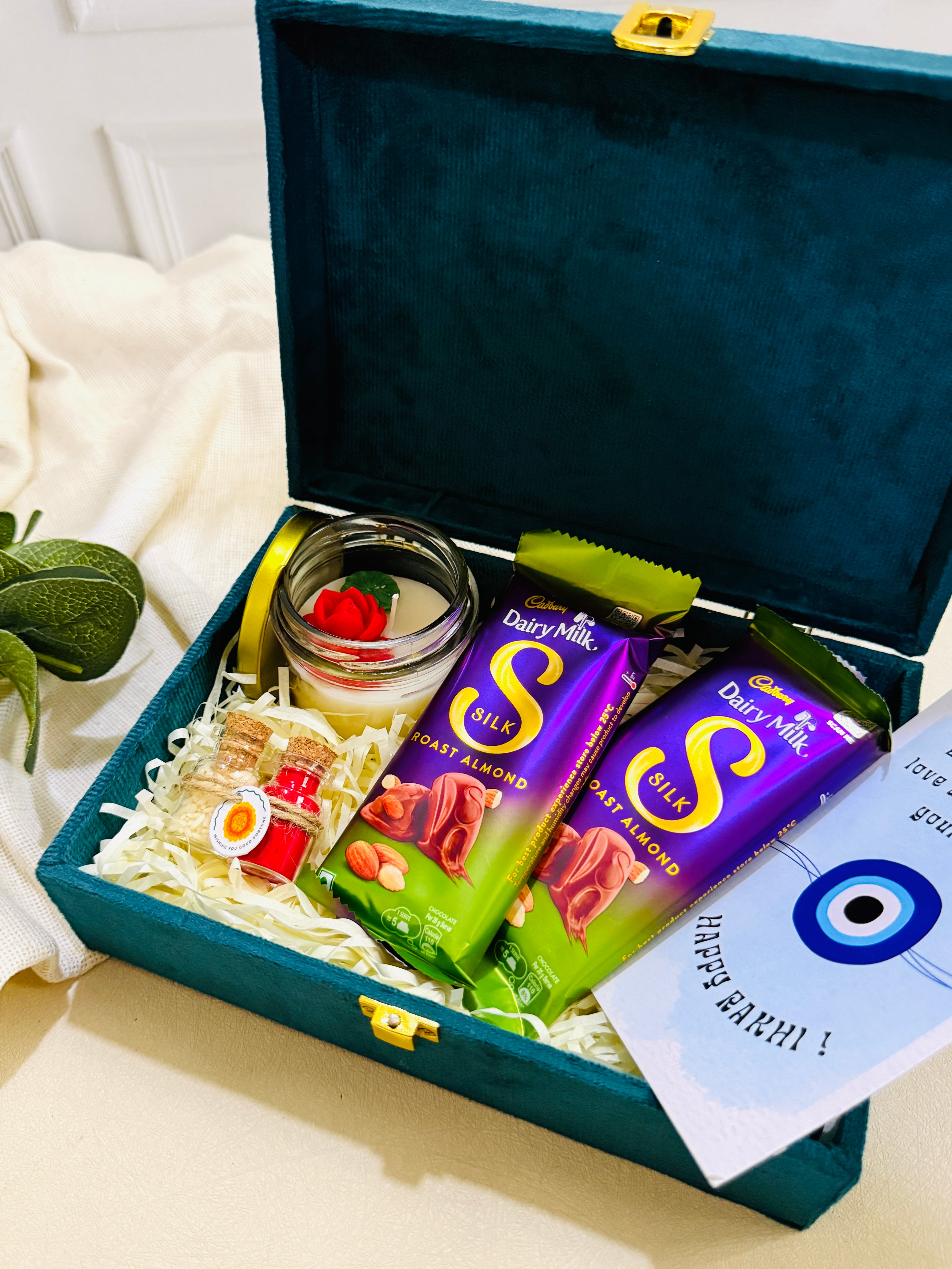 Classic Rakhi Hamper