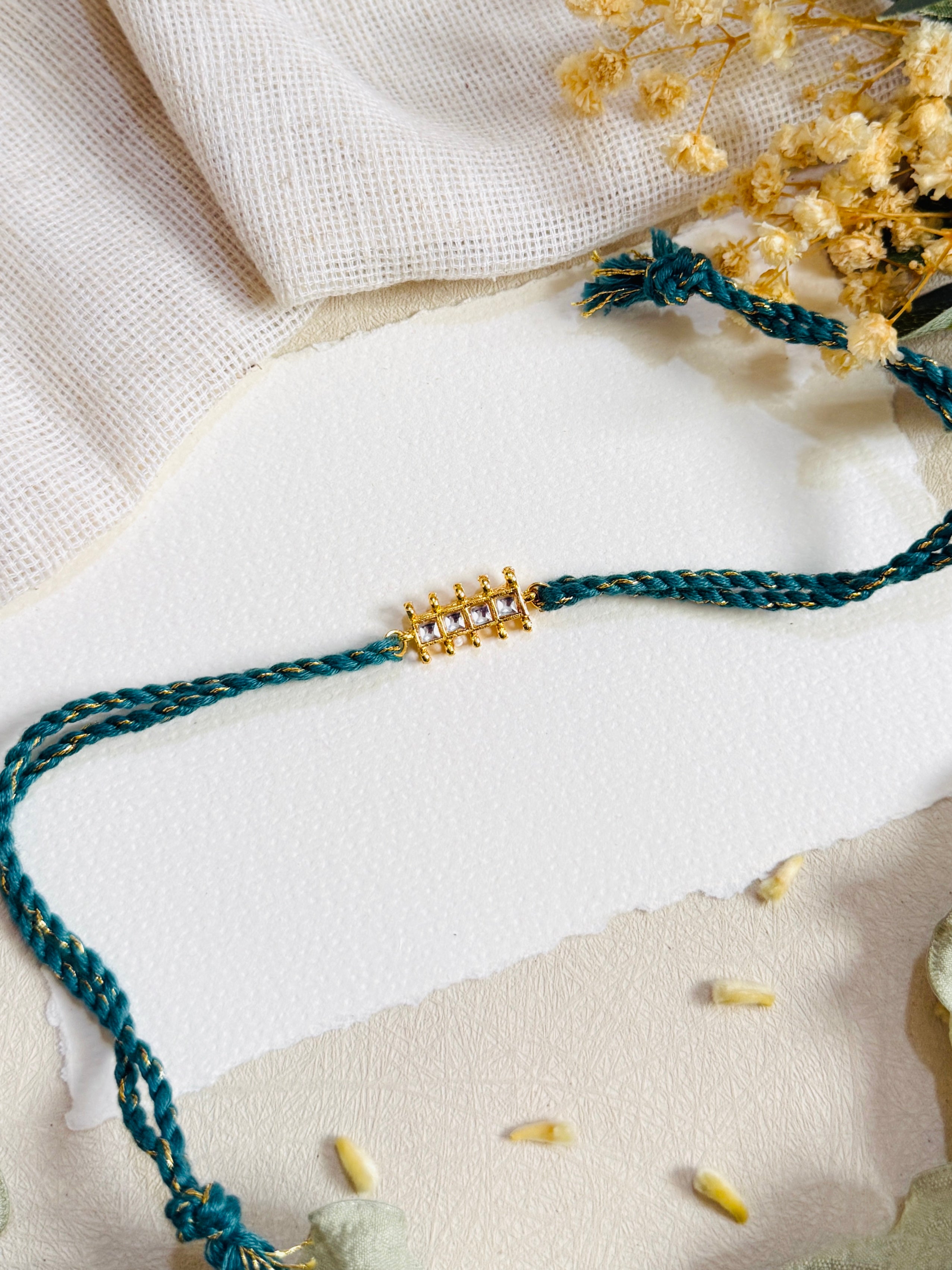 Emerald Veena Rakhi