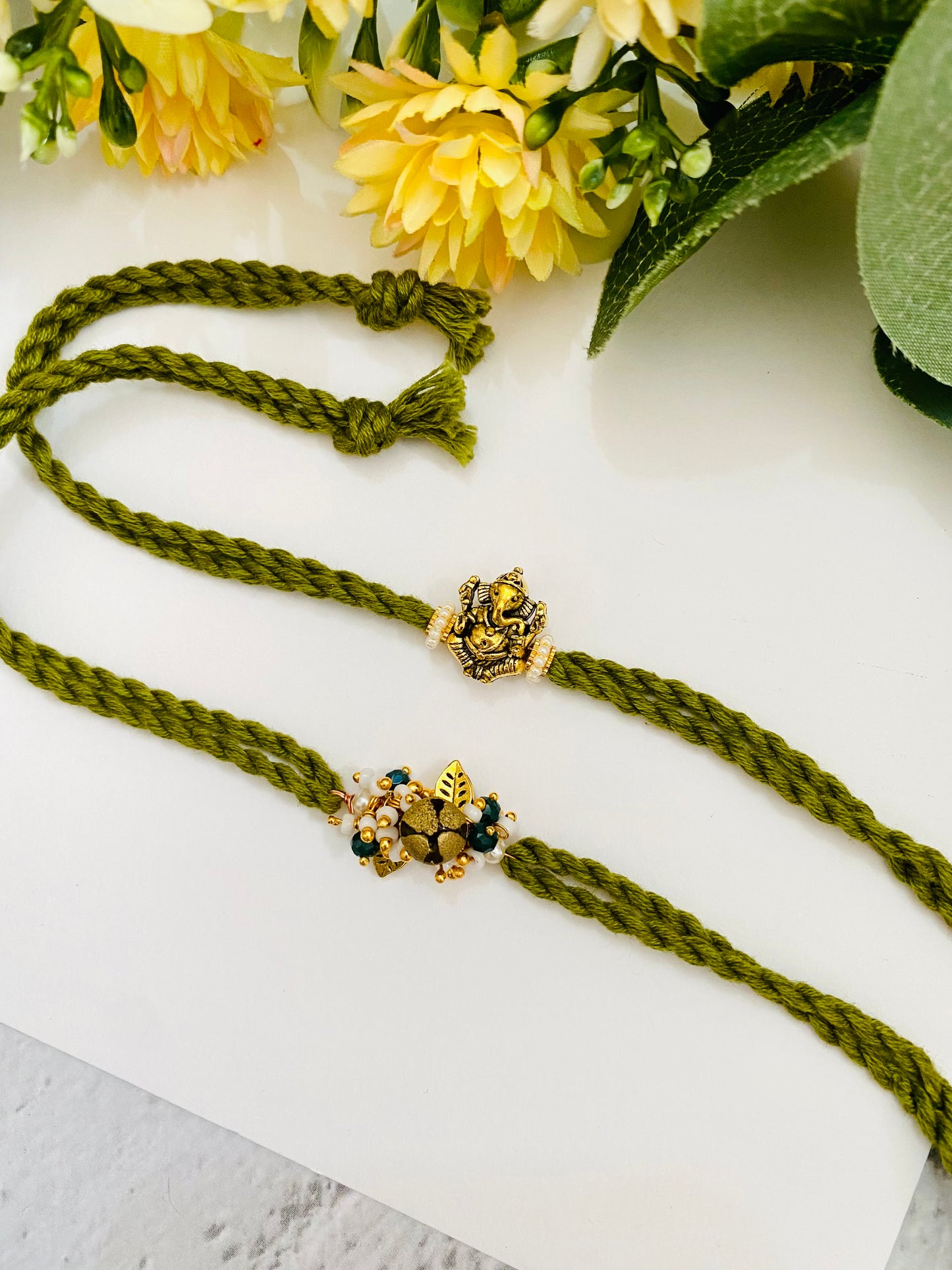 Standing Ganesha handmade bhai bhabhi rakhi set